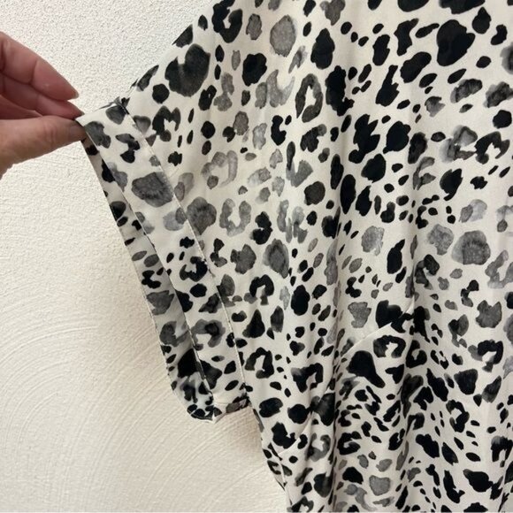 Lane Bryant Loose Flowing Chetah Print Top Sz 18/20 - Picture 3 of 6